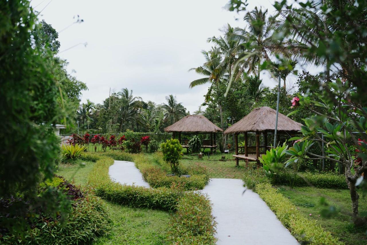 Nirvana Hotel Resort Tetebatu Exterior foto